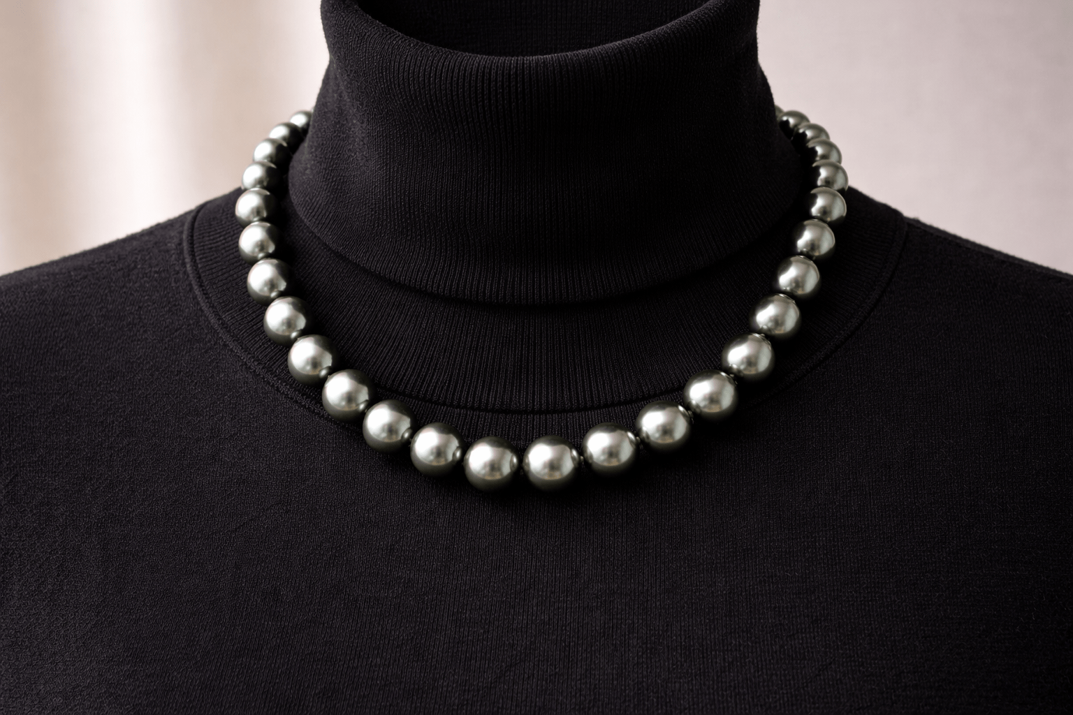 pearlsonly-blog-103-image-8-pearl - Στυλ του κολιέ μαύρες πέρλες Ταϊτής σου - Κοσμήματα Περλών - pearlsonly